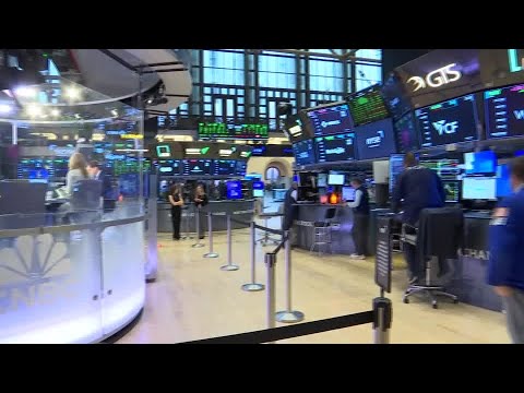Wall Street stocks tumble as worries mount about US debt | REUTERS