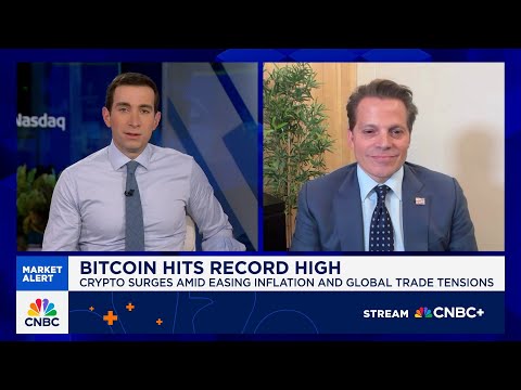 Stablecoins will lower the cost of transactions and help U.S. dollar supremacy: Anthony Scaramucci