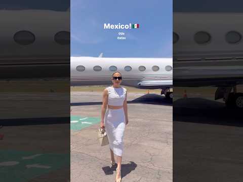Jennifer Lopez Is Gorgeous #JLo #Shorts
