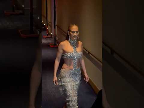 Jennifer Lopez Looks Stunning at The AMA’s 2025 #JLo #Shorts